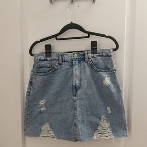 H&M Divided Denim Light Wash Mini Skirt Size 6 NWT